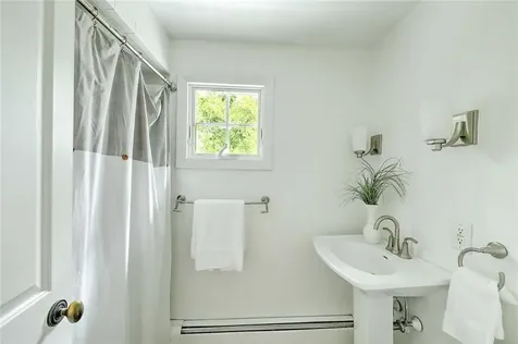 4 Buckingham Street Barrington RI 02806