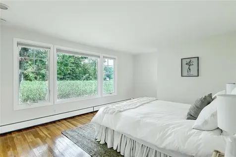 4 Buckingham Street Barrington RI 02806