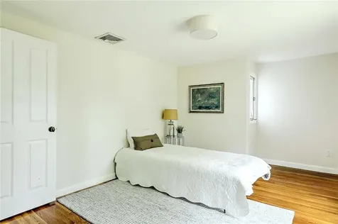 4 Buckingham Street Barrington RI 02806