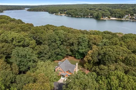297 Walmsley Lane South Kingstown RI 02874
