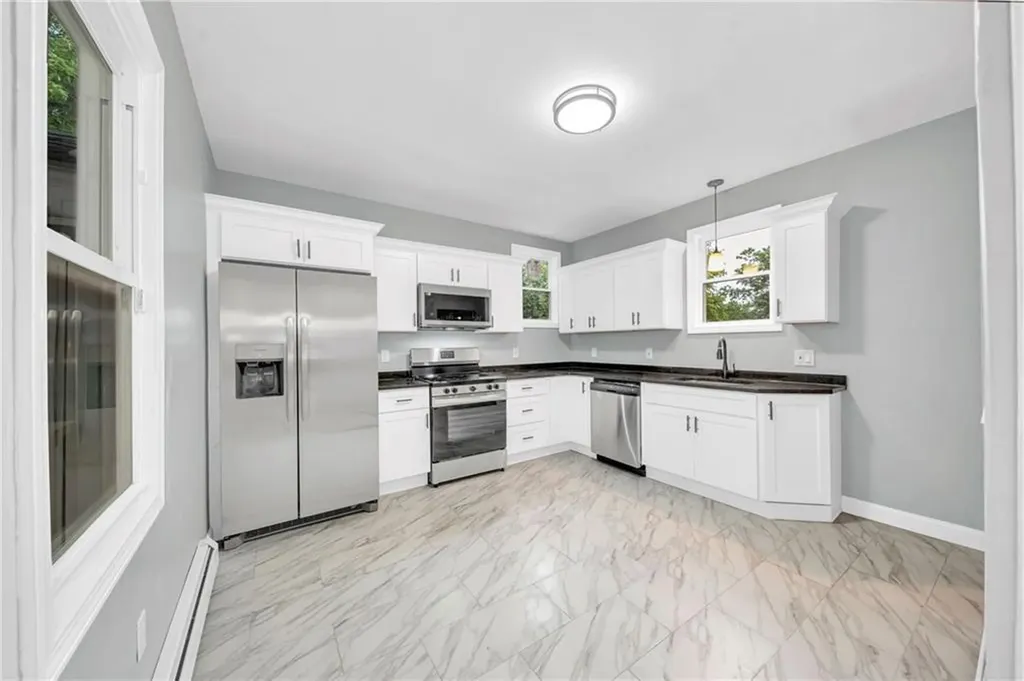 123 Chester Avenue Providence RI 02907