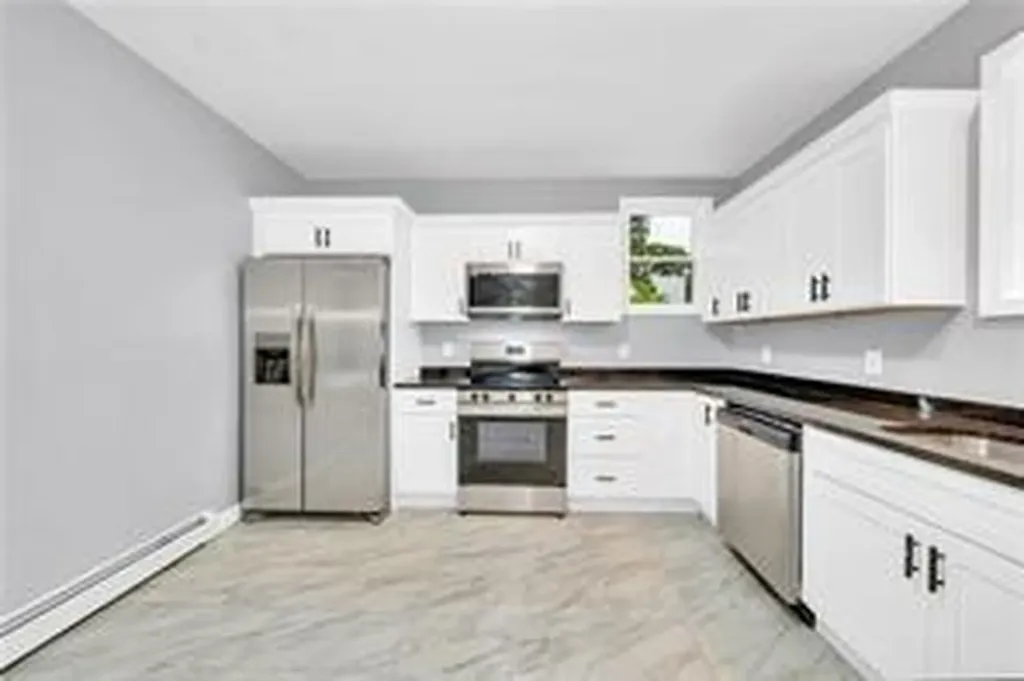 123 Chester Avenue Providence RI 02907