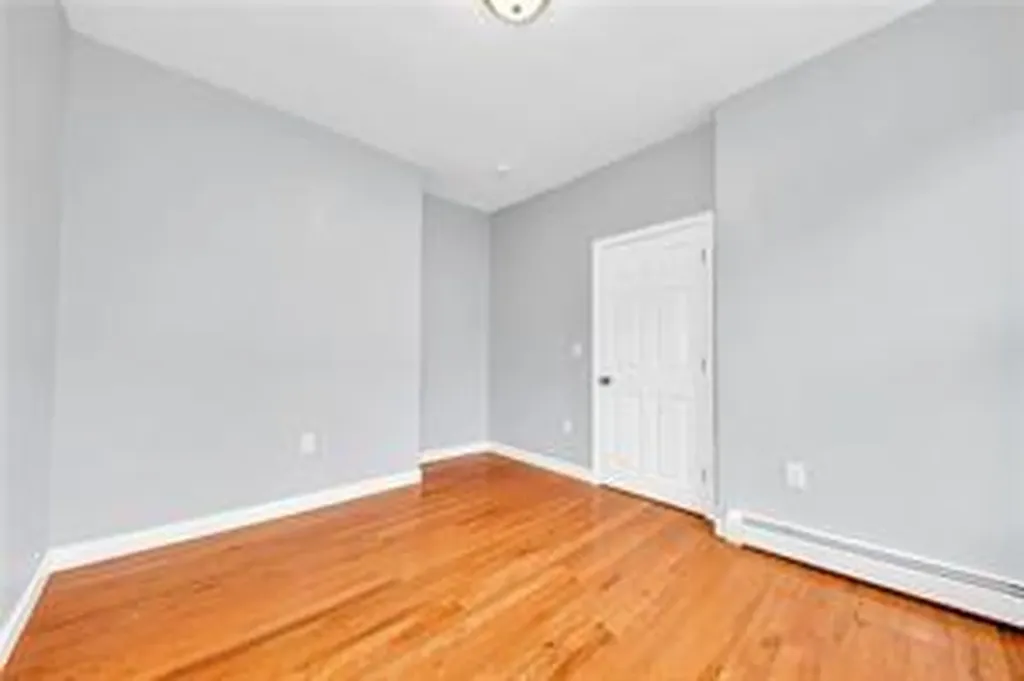 123 Chester Avenue Providence RI 02907