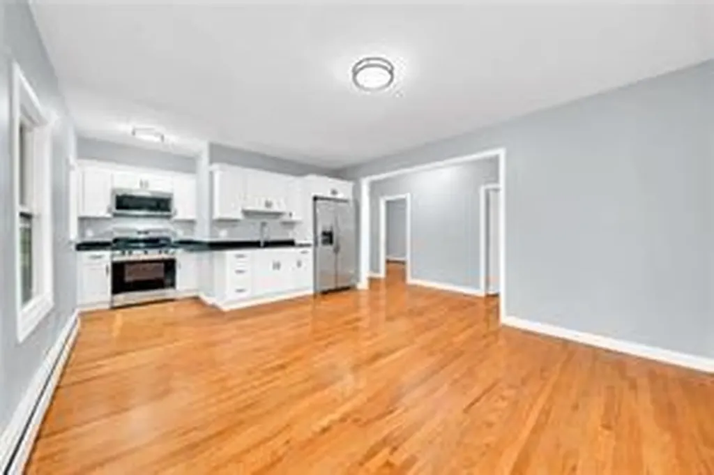123 Chester Avenue Providence RI 02907