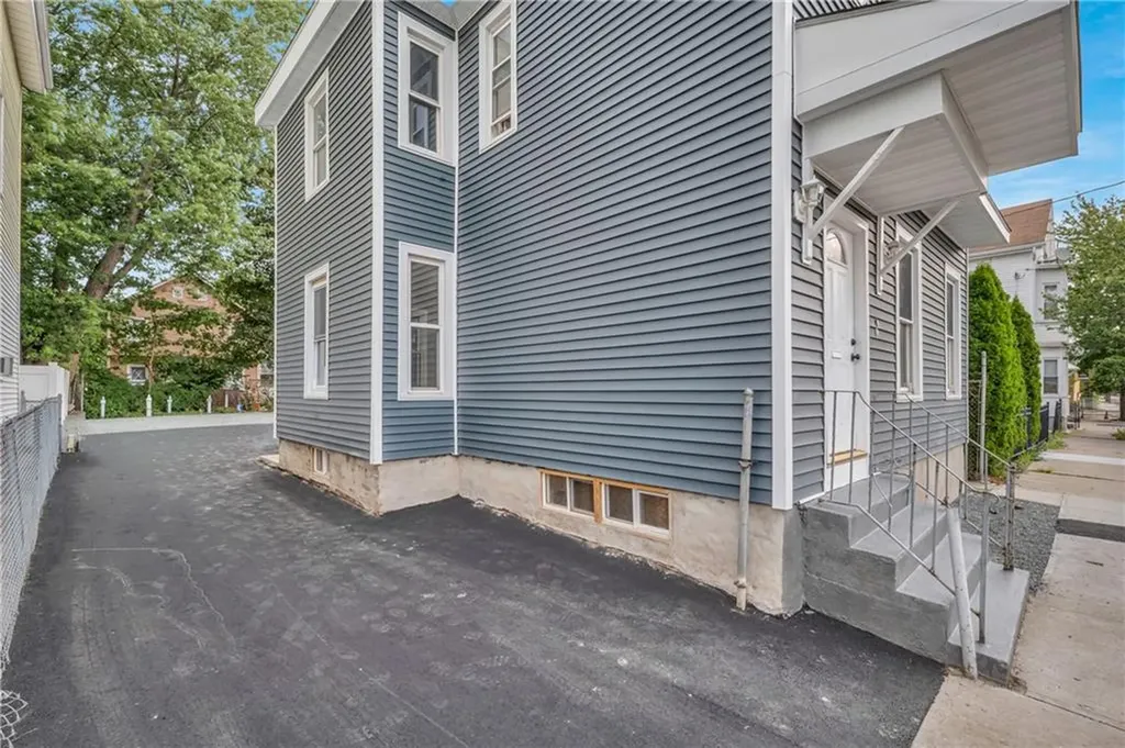 123 Chester Avenue Providence RI 02907