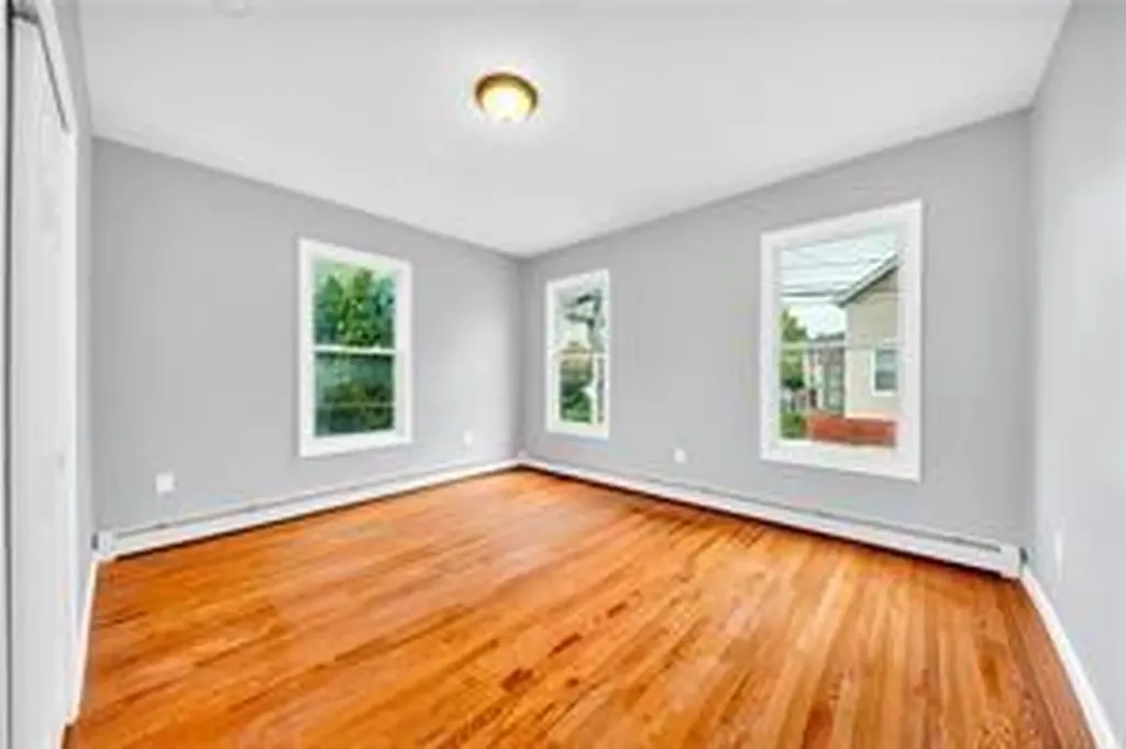 123 Chester Avenue Providence RI 02907