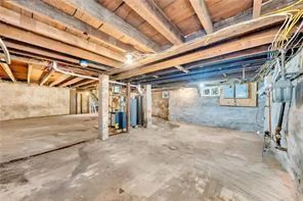 123 Chester Avenue Providence RI 02907