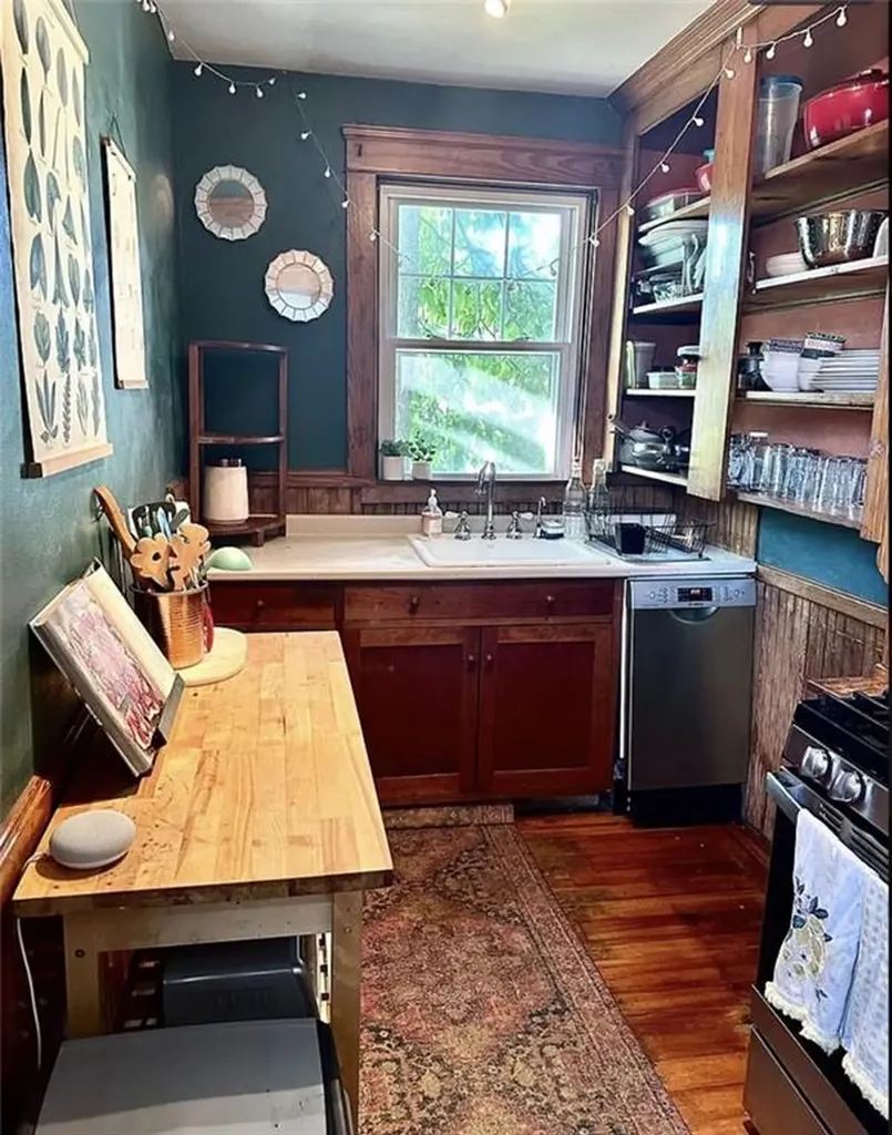 60 Georgia Avenue Providence RI 02905