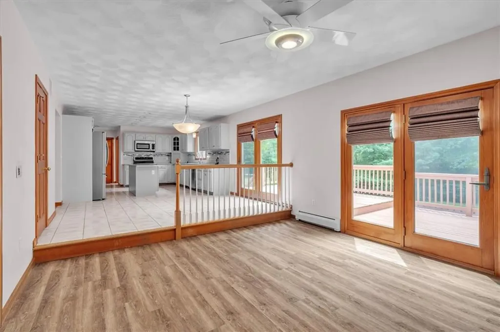 31 Estate Drive Exeter RI 02822