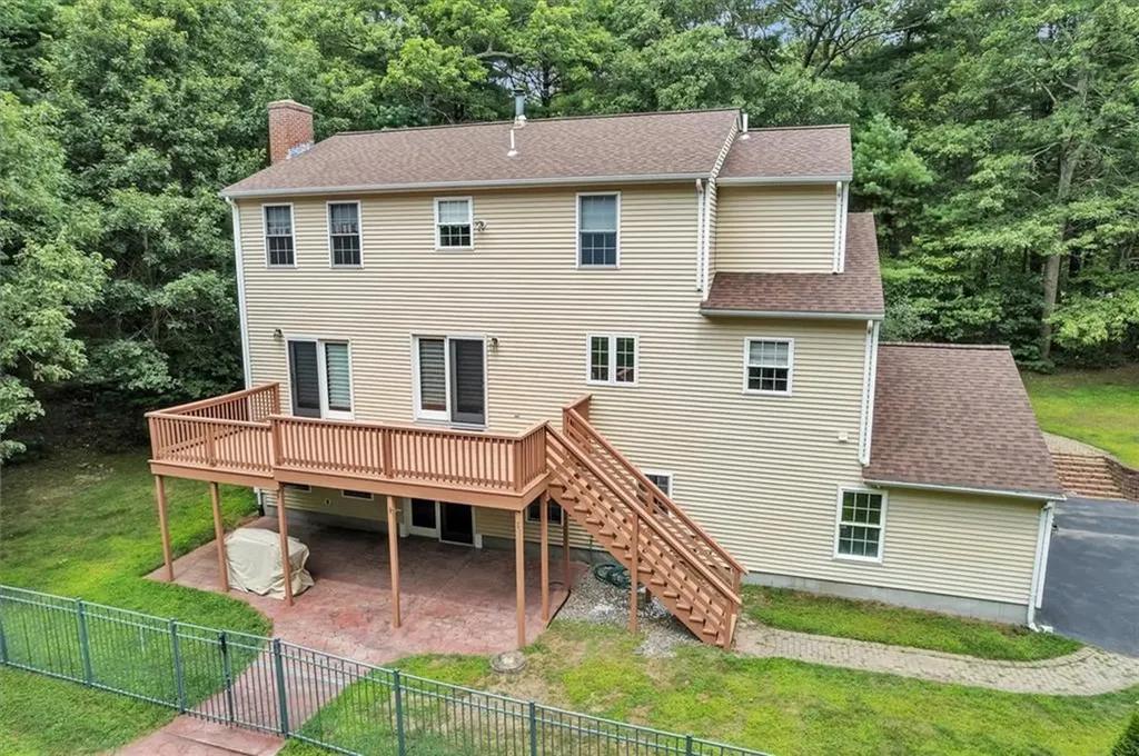 31 Estate Drive Exeter RI 02822