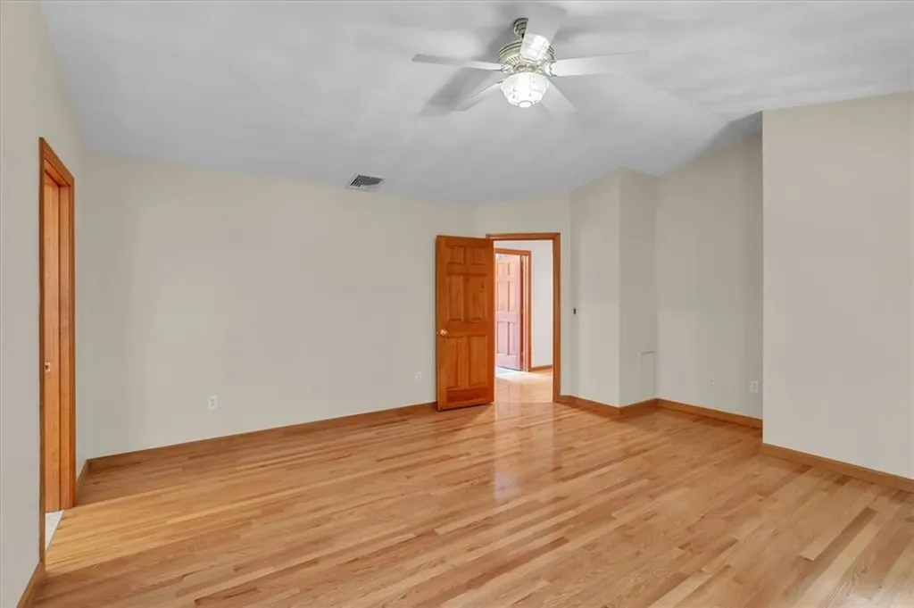 31 Estate Drive Exeter RI 02822