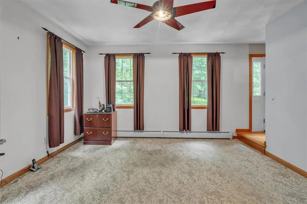 31 Estate Drive Exeter RI 02822