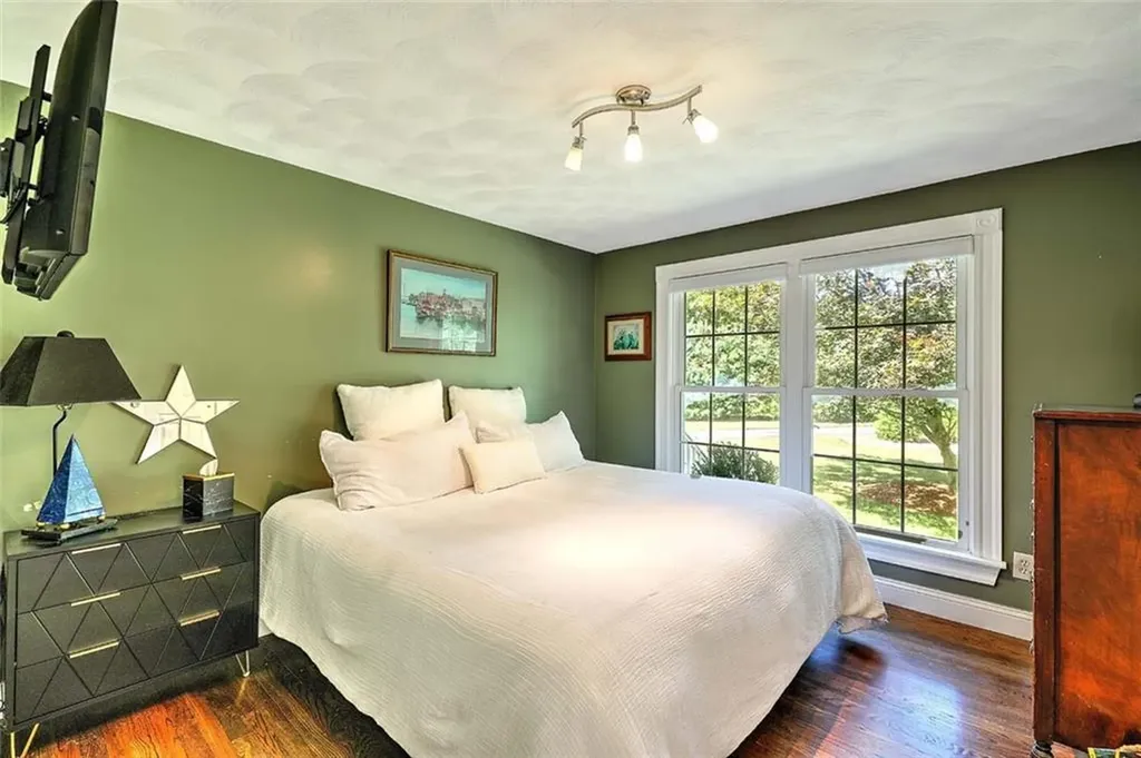 138 Jenckes Hill Road Lincoln RI 02865