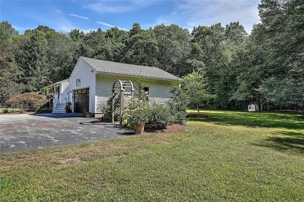 138 Jenckes Hill Road Lincoln RI 02865