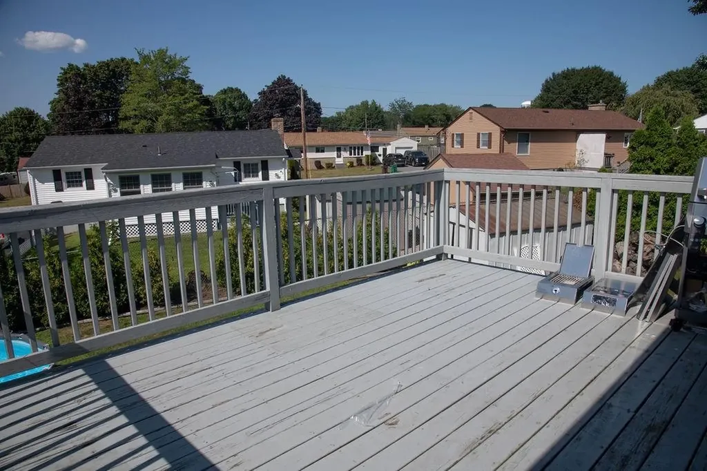 52 Carey Court Woonsocket RI 02895