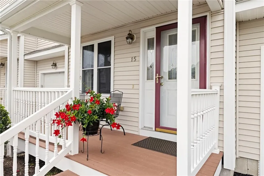 15 Silvercup Circle West Warwick RI 02893