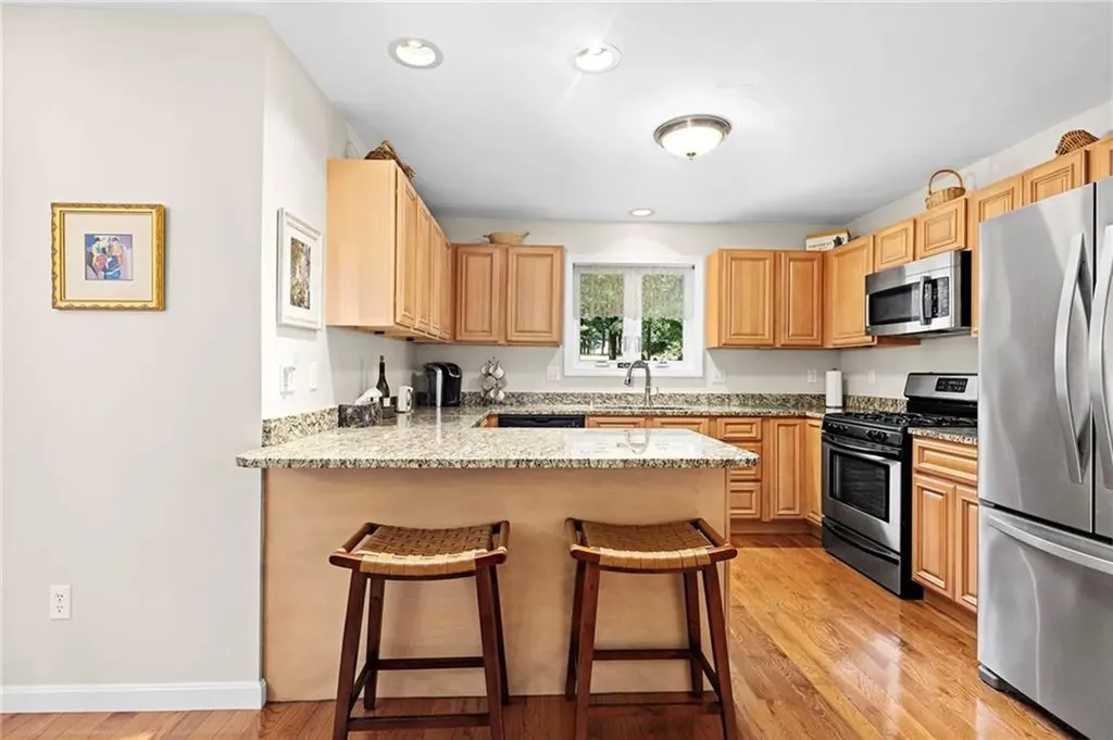 15 Silvercup Circle West Warwick RI 02893