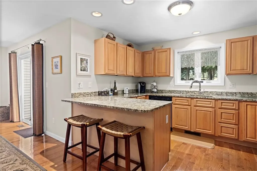15 Silvercup Circle West Warwick RI 02893