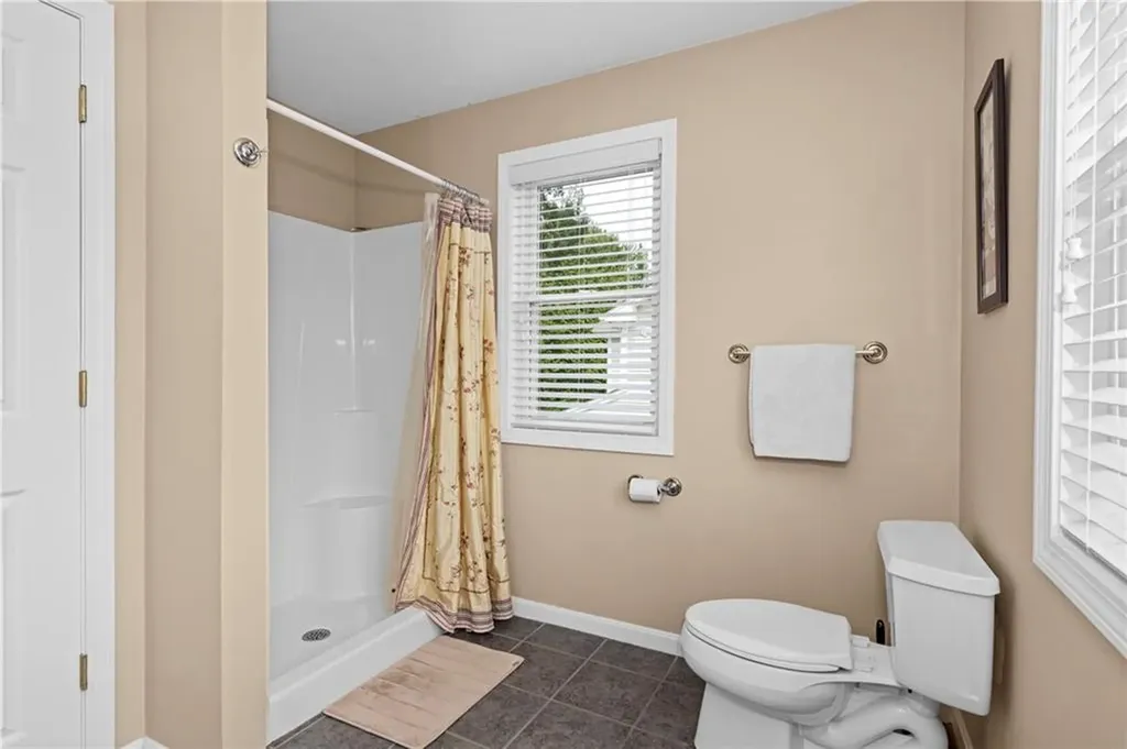 15 Silvercup Circle West Warwick RI 02893
