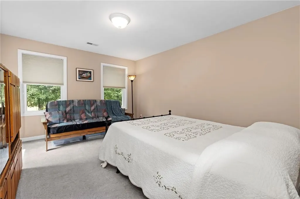 15 Silvercup Circle West Warwick RI 02893