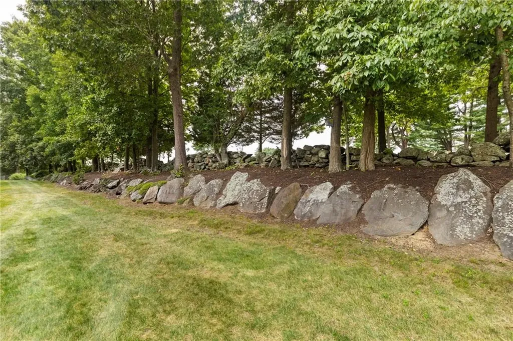 15 Silvercup Circle West Warwick RI 02893