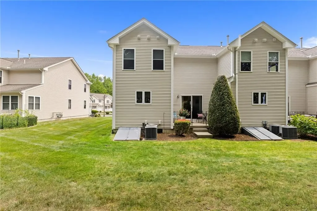 15 Silvercup Circle West Warwick RI 02893