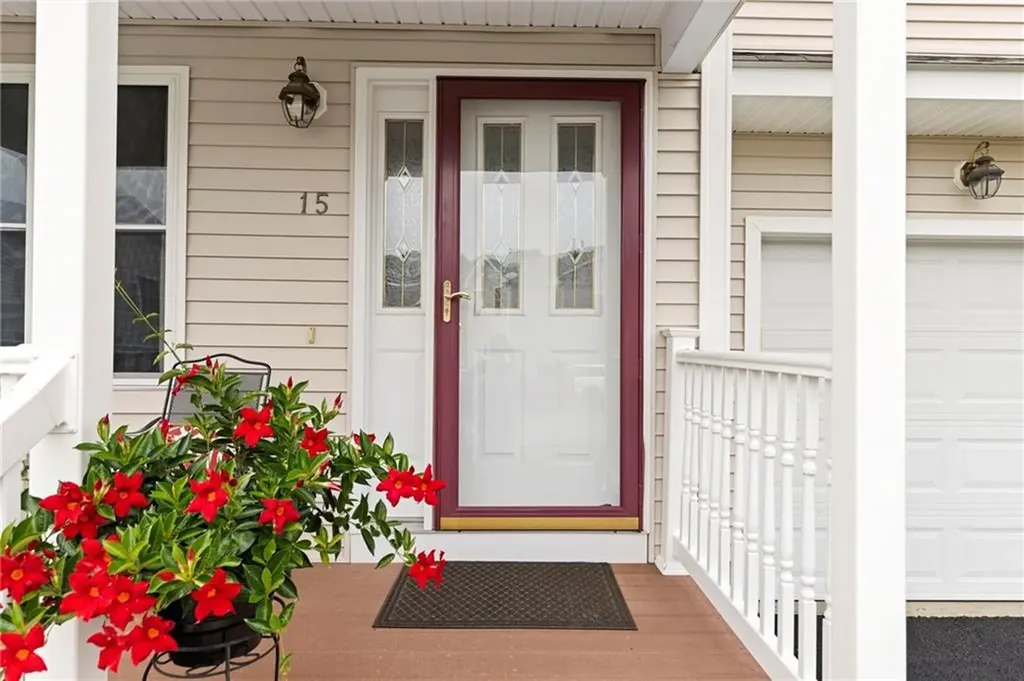 15 Silvercup Circle West Warwick RI 02893
