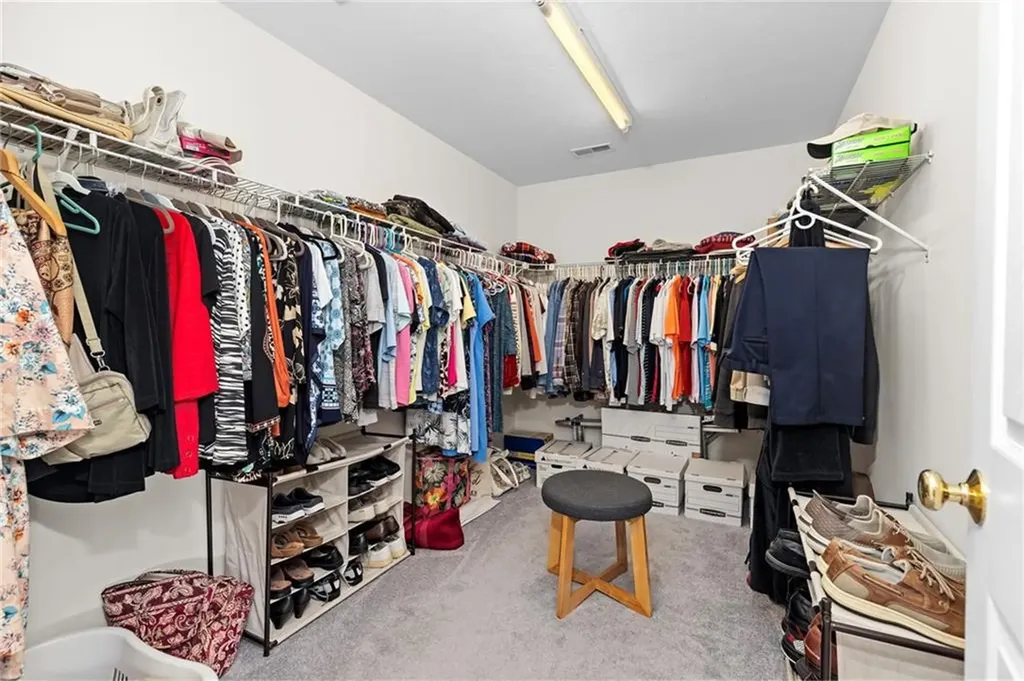15 Silvercup Circle West Warwick RI 02893