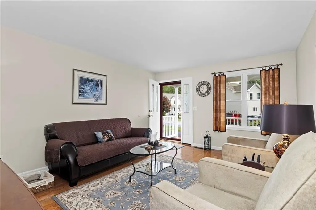 15 Silvercup Circle West Warwick RI 02893