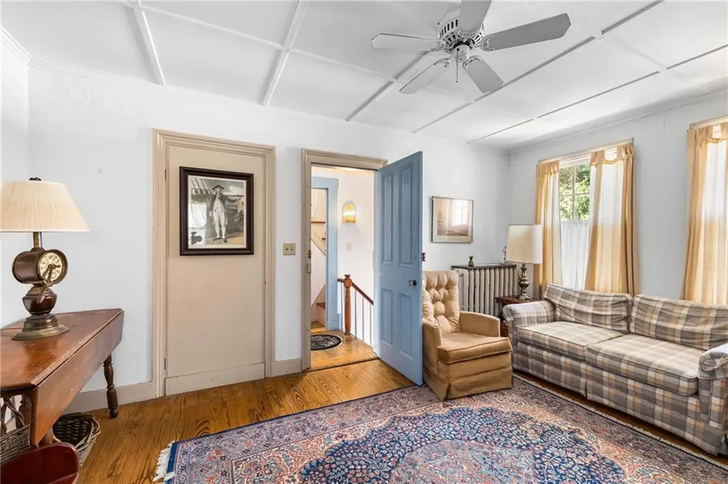 23 Willow Street Newport RI 02840