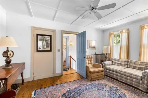 23 Willow Street Newport RI 02840