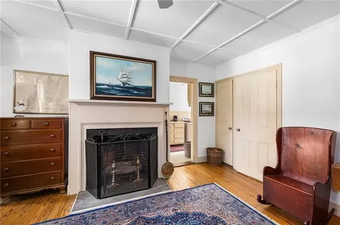 23 Willow Street Newport RI 02840