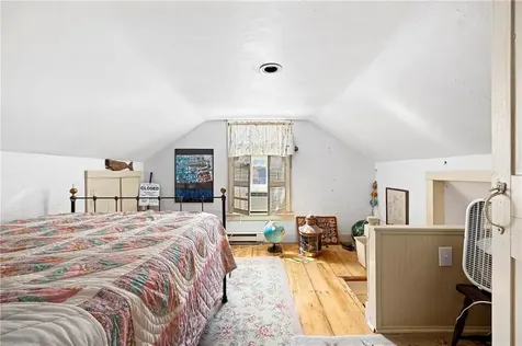 23 Willow Street Newport RI 02840