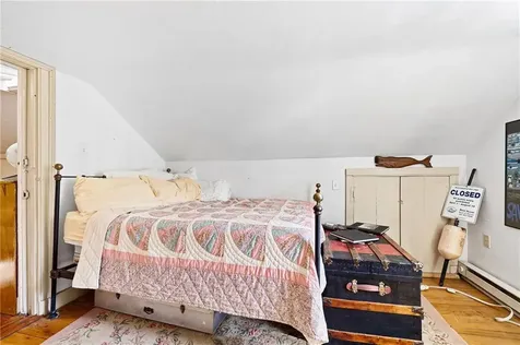 23 Willow Street Newport RI 02840