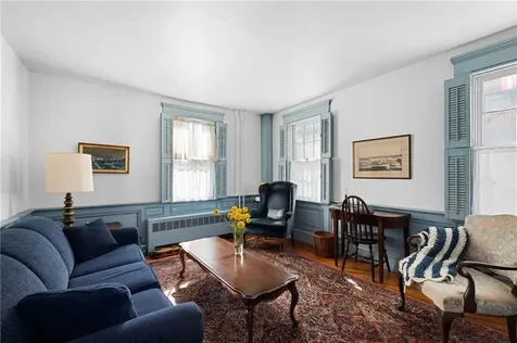 23 Willow Street Newport RI 02840