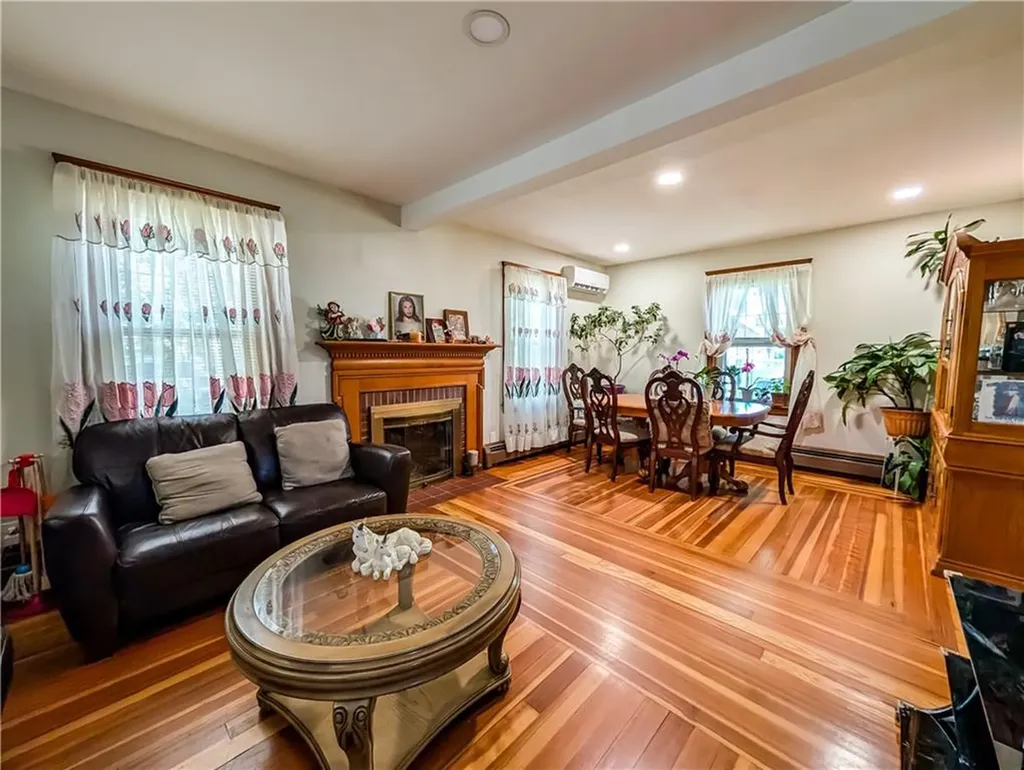 58 Richard Street Cranston RI 02910