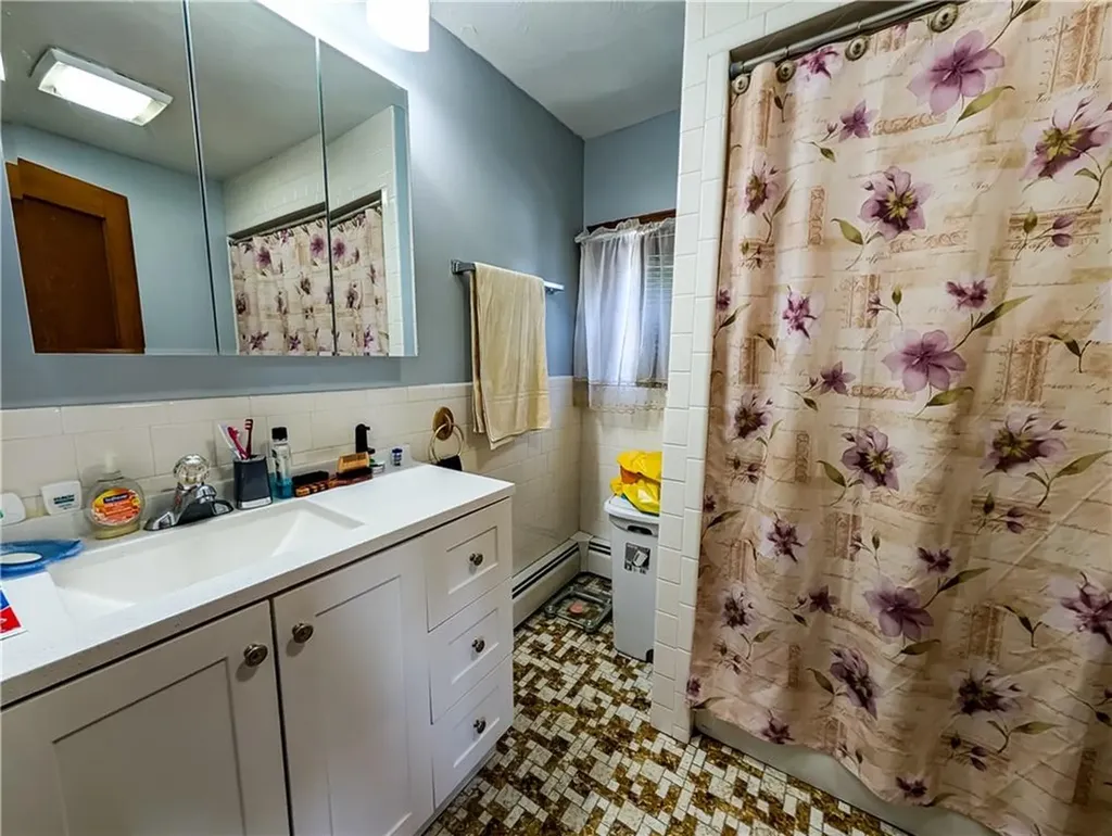58 Richard Street Cranston RI 02910