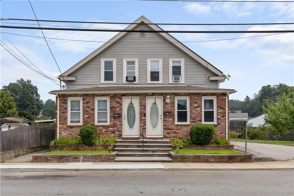 21 Knight Street West Warwick RI 02893