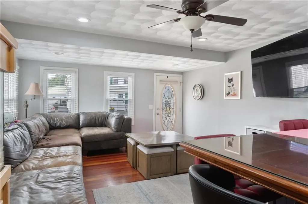 21 Knight Street West Warwick RI 02893