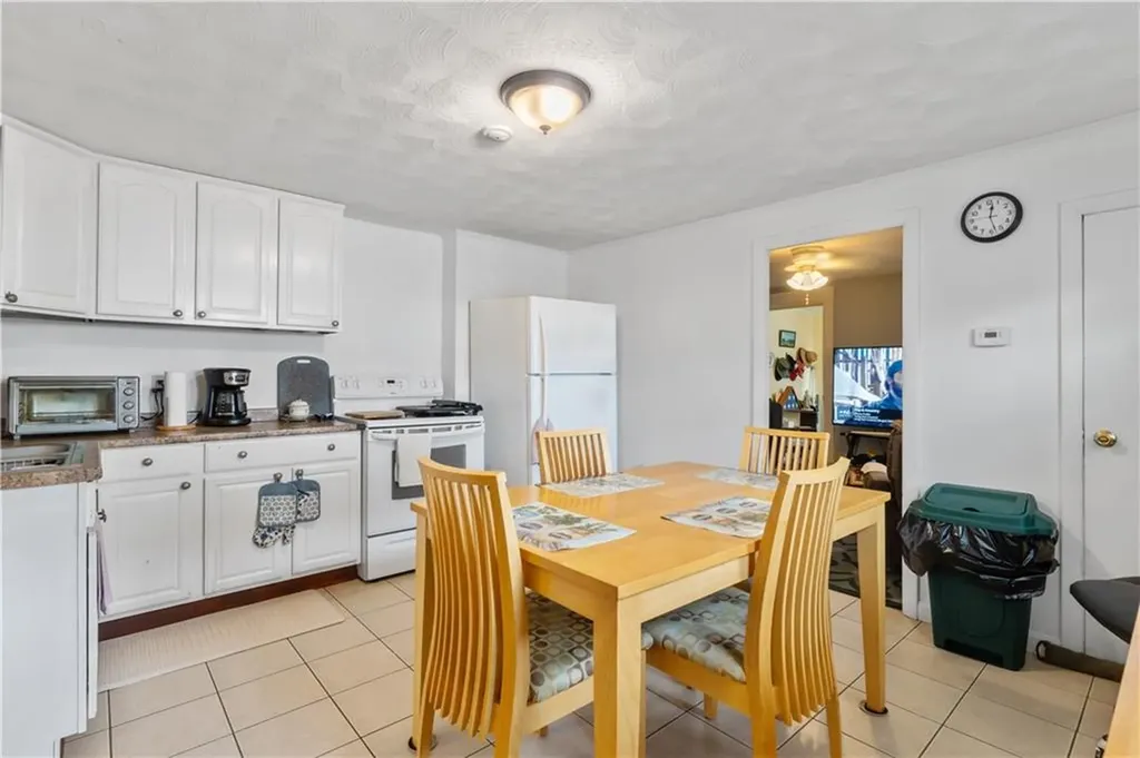 21 Knight Street West Warwick RI 02893