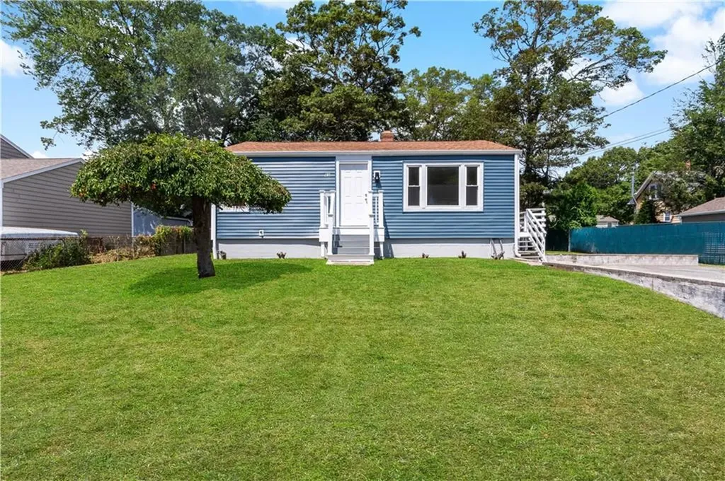 89 Bethel Street Warwick RI 02889