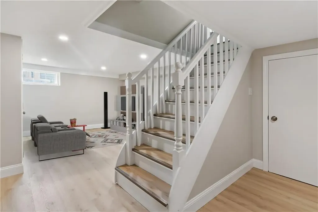 89 Bethel Street Warwick RI 02889