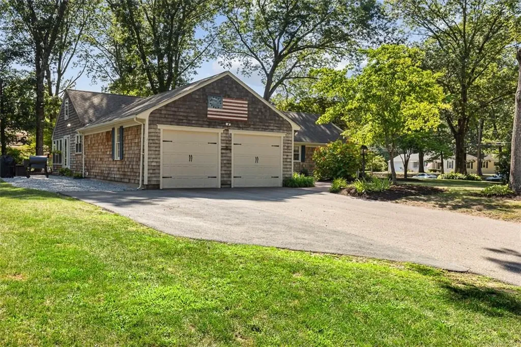 15 Birchwood Drive Cumberland RI 02864