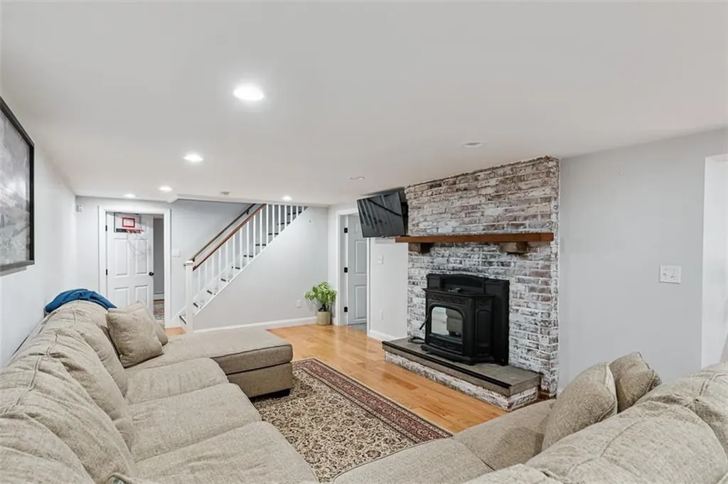 15 Birchwood Drive Cumberland RI 02864