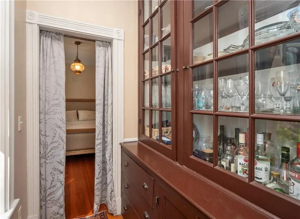 17 Lincoln Street Newport RI 02840