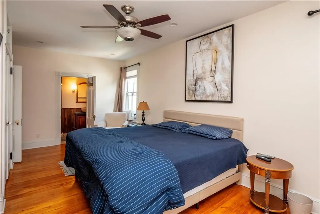 17 Lincoln Street Newport RI 02840