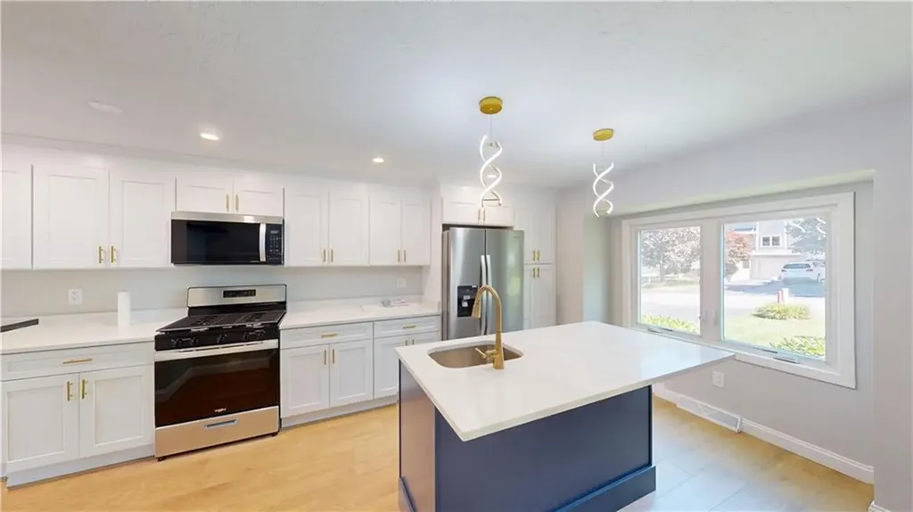 40 Waterview Drive Smithfield RI 02917