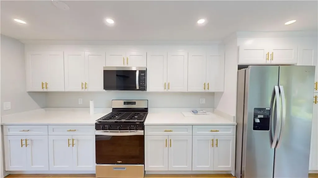 40 Waterview Drive Smithfield RI 02917