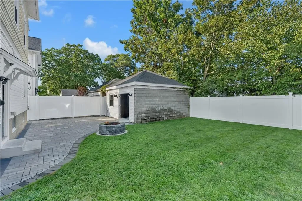 110 Brewster Street Pawtucket RI 02860