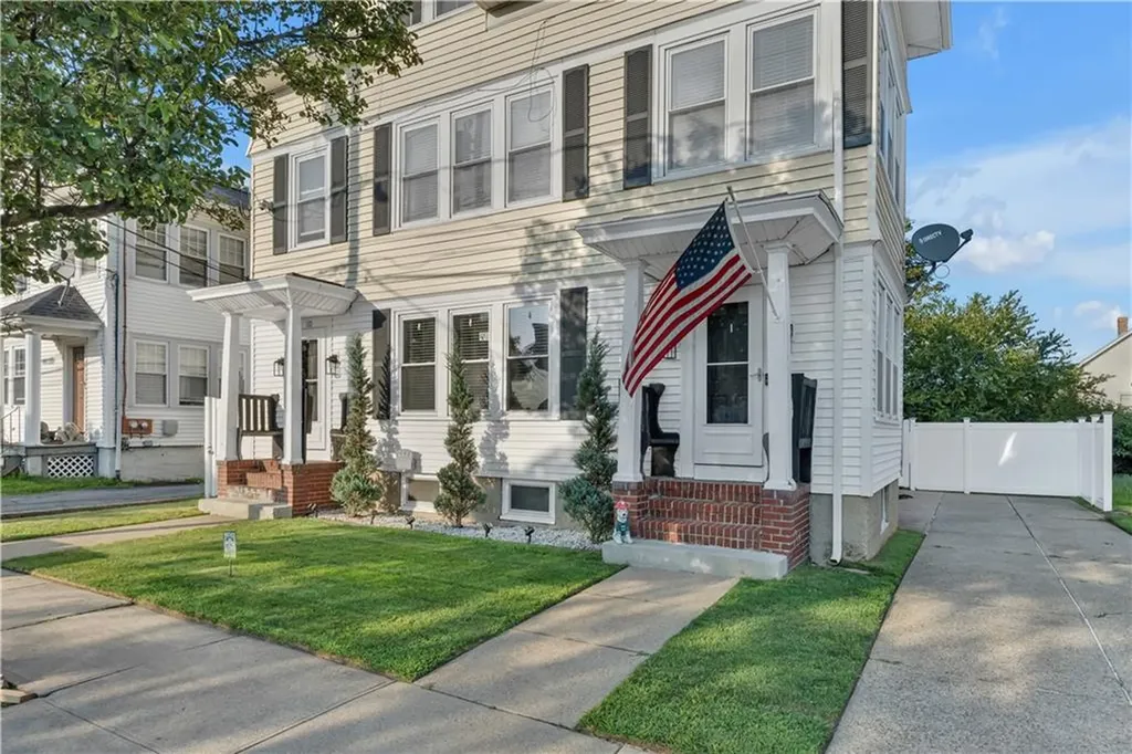 110 Brewster Street Pawtucket RI 02860